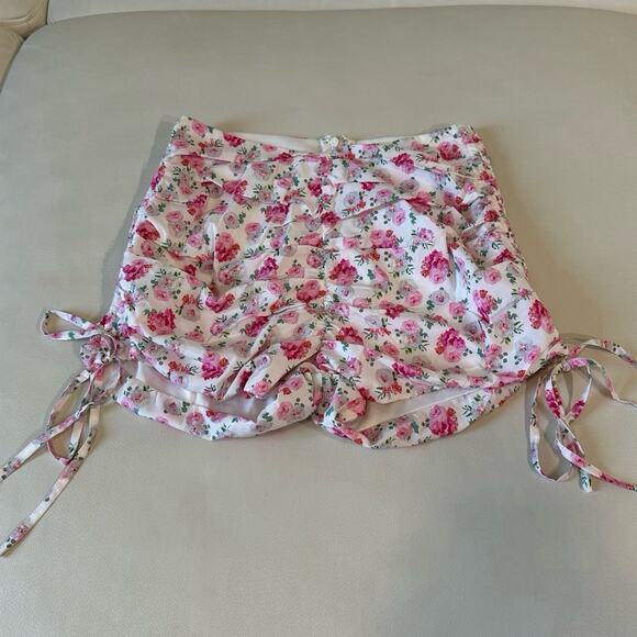 Tiger Mist Floral Ruched Shorts - Picture 1 of 7